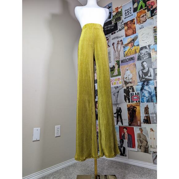 Forever 21 Pants - Green F21 Plisse Pants